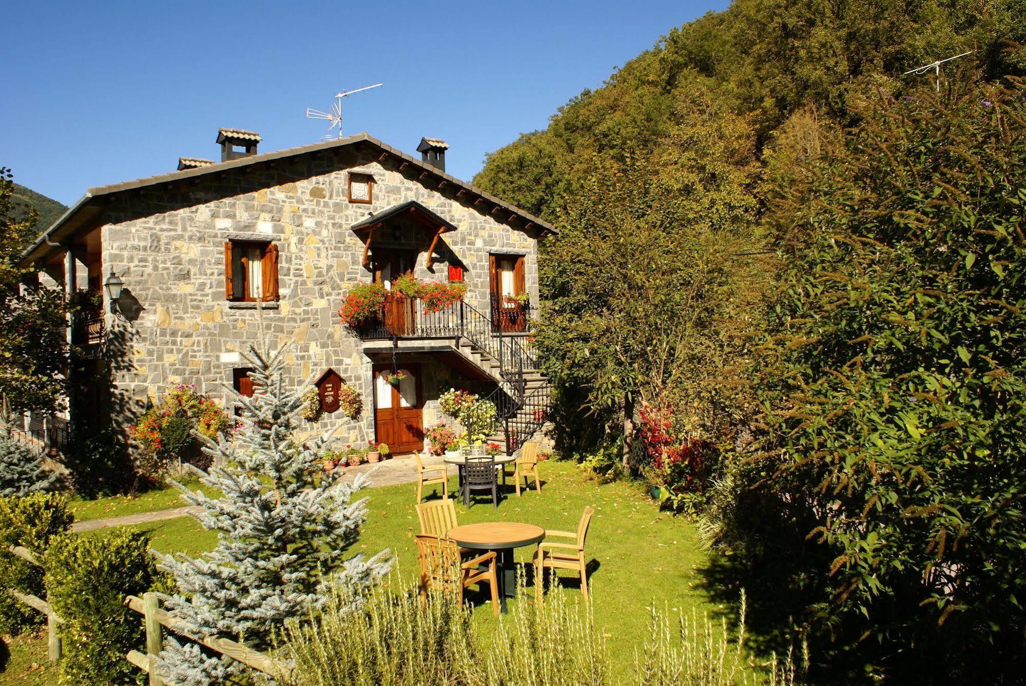 Casa Martin Ordesa Guest House Sarvise Bagian luar foto