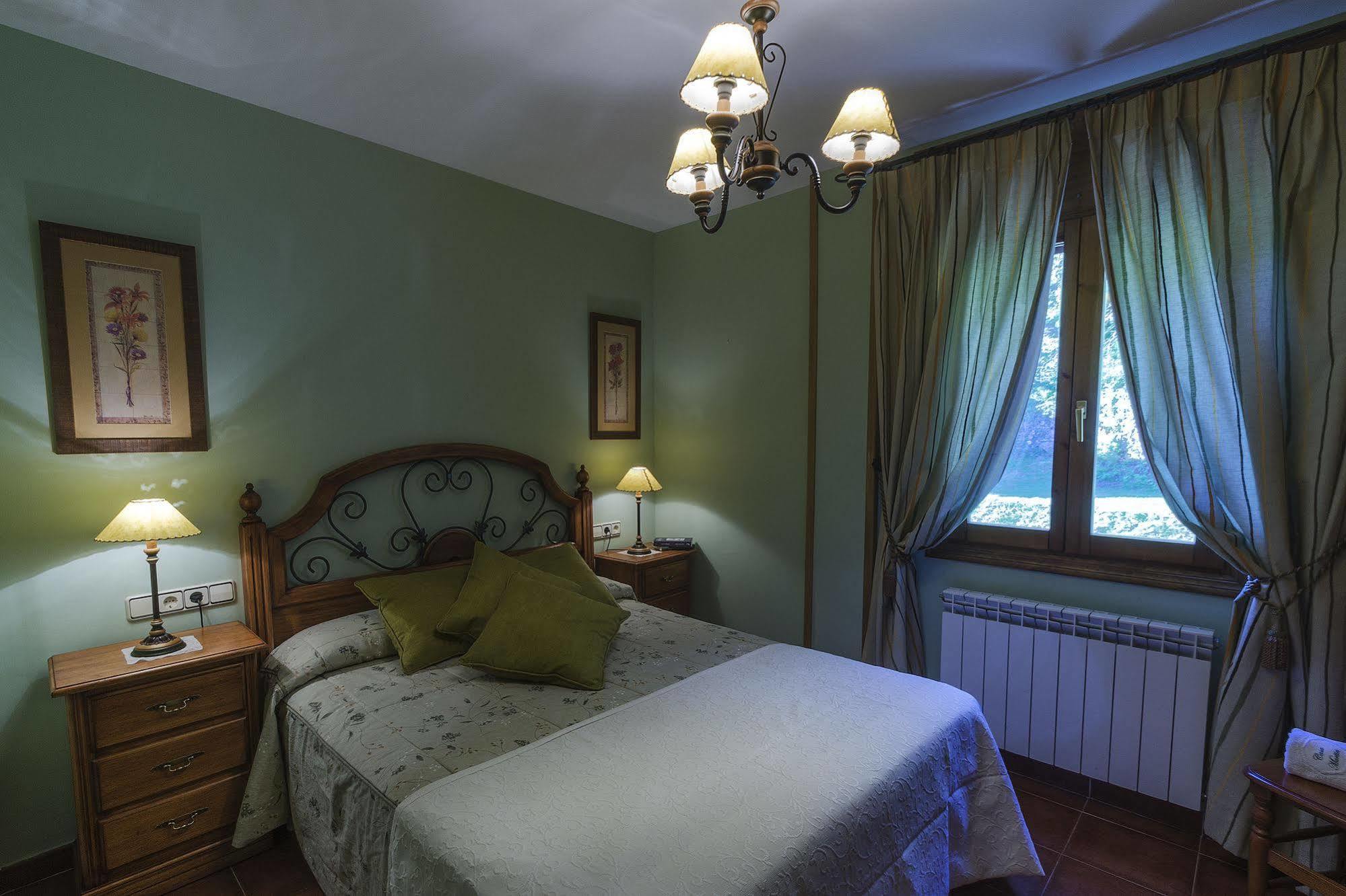 Casa Martin Ordesa Guest House Sarvise Bagian luar foto