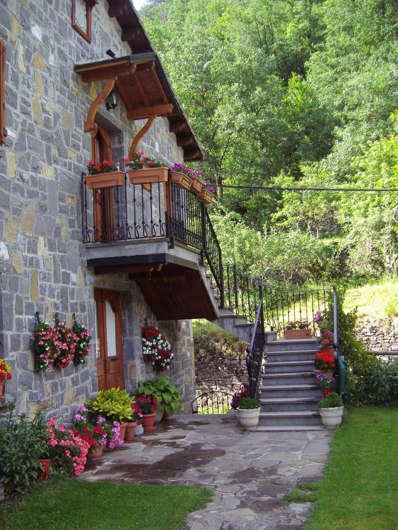 Casa Martin Ordesa Guest House Sarvise Bagian luar foto