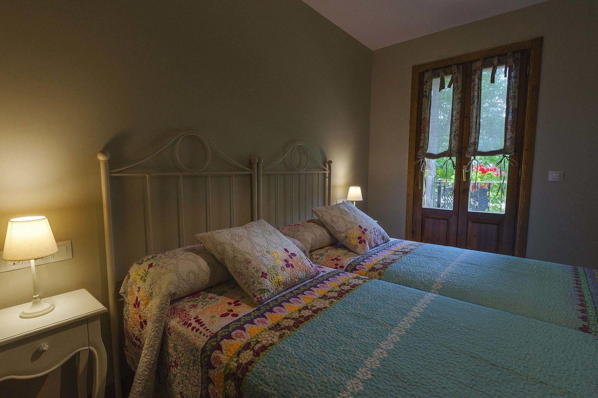Casa Martin Ordesa Guest House Sarvise Bagian luar foto
